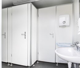 WC-Container Damen und Herren, innen (Damen)
