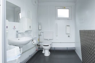 WC-Container rollstuhlgerecht, innen