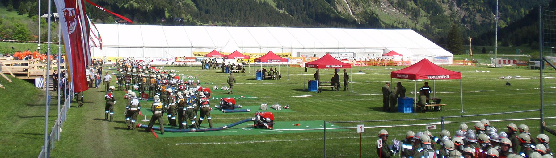 VerleihWir überdachen Veranstaltungen jeder Art.Außerdem kümmern wir uns um die Planung, den Aufbau und die Ausstattung der Zelte.